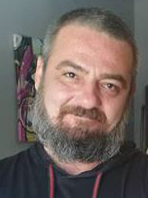 Umut Ertek; Türk senarist, yönetmen
