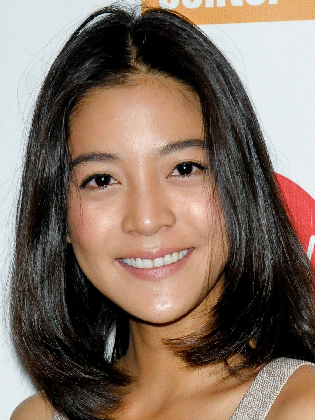 Apinya Sakuljaroensuk; Tayland doğumlu Taylandlı oyuncu