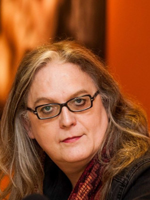Johanna Jackie Baier; J.Jackie Baier olarak da bilinen Alman yönetmen