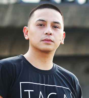 Eduardo W. Roy Jr.; Manila, Filipinler doğumlu Filipinli senarist, yönetmen