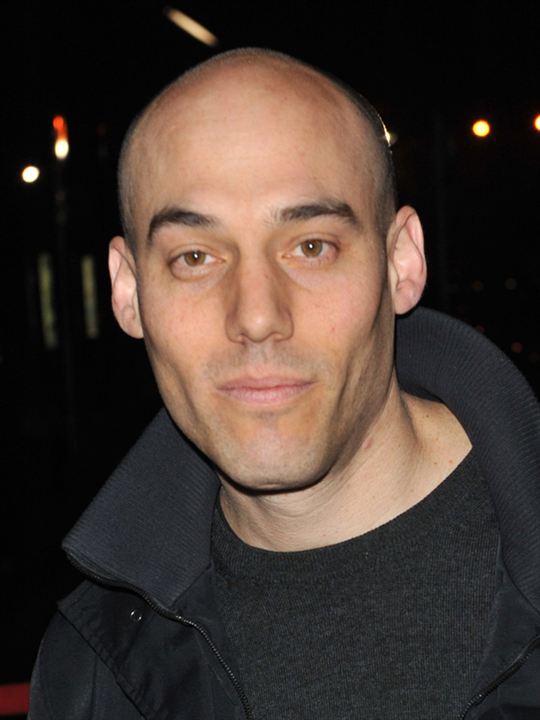 Joshua Oppenheimer; Austin, Teksas, ABD doğumlu Joshua Lincoln Oppenheimer olarak da bilinen Amerikalı yönetmen, senarist, yapımcı, görüntü yönetmeni