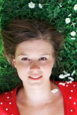 Katja Herbers; Katja Mira Herbers olarak da bilinen Hollandalı oyuncu