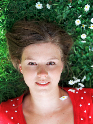 Katja Herbers; Katja Mira Herbers olarak da bilinen Hollandalı oyuncu