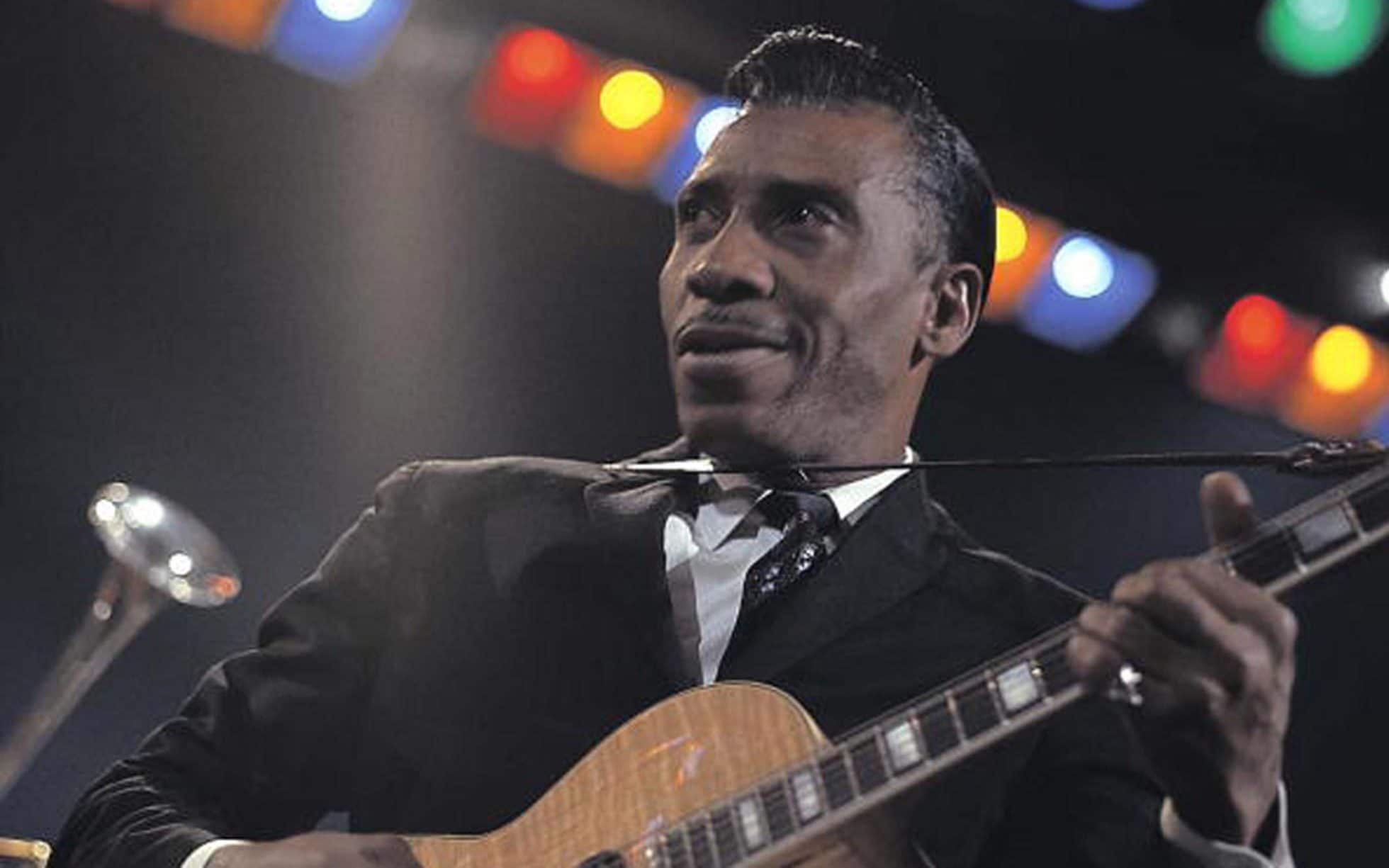 T-Bone Walker; Linden, Teksas, ABD doğumlu Amerikalı besteci
