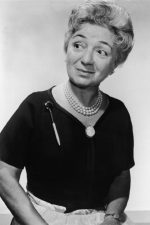 Molly Picon; Malka Opiekun olarak da bilinen Amerikalı oyuncu