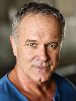 John Posey; Amerikalı oyuncu, senarist