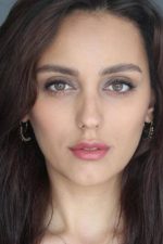 Ebru Öztürk; Türk kostüm sorumlusu, makyaj sorumlusu, oyuncu