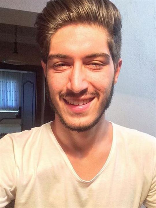 Çağatay Düz; Türk senarist, yönetmen
