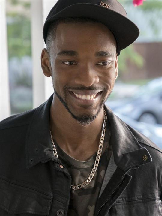 Jay Pharoah; Jared Antonio Farrow olarak da bilinen Amerikalı oyuncu