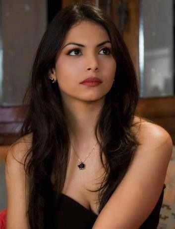 Zineb Obeid; Kasablanka, Fas doğumlu Faslı oyuncu