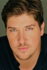 Tanner Beard; idari yapımcı, oyuncu, senarist