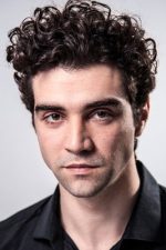 Alec Secareanu; Bükreş, Romanya doğumlu Alexandru Secäreanu olarak da bilinen Rumen oyuncu