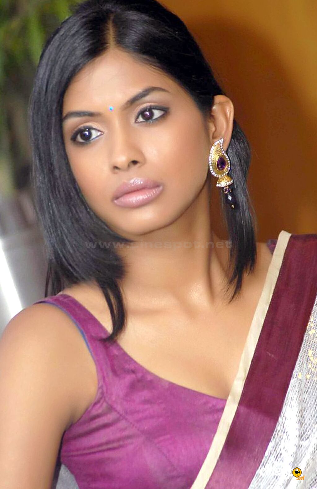 Anjali Patil; Nashik, Maharaştra, Hindistan doğumlu Hint oyuncu