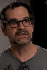 Brian Avenet-Bradley; senarist, yaratıcı, yönetmen