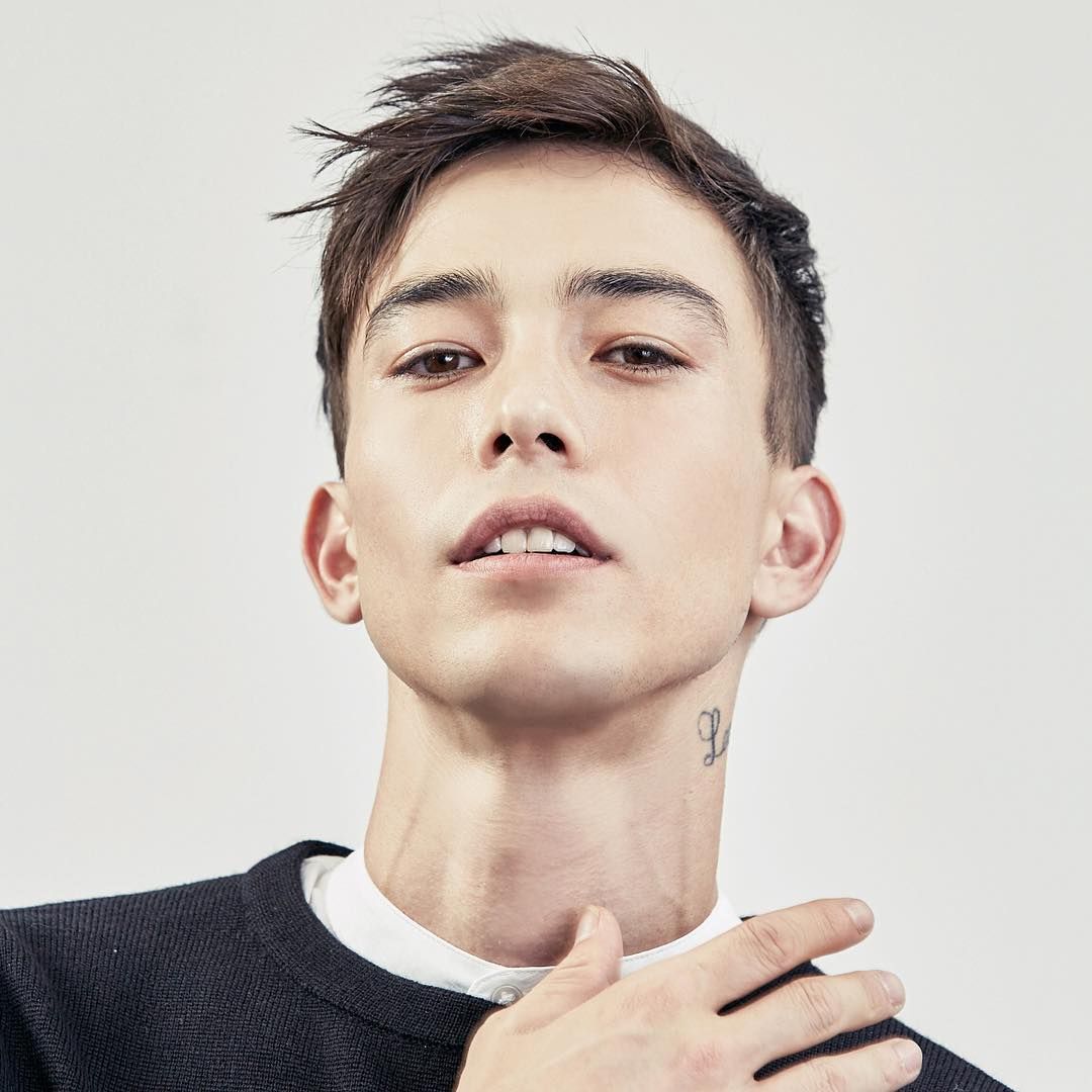 Sen Mitsuji; Sidney, Yeni Güney Galler, Avustralya doğumlu Avustralyalı oyuncu