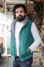 Yunus Şevik; Türk yönetmen