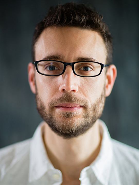 Bob Barlen; Kanadalı  senarist, idari yapımcı, oyuncu