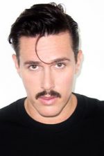Sam Sparro; Sidney, Yeni Güney Galler, Avustralya doğumlu Avustralyalışarkıcı, söz yazarı