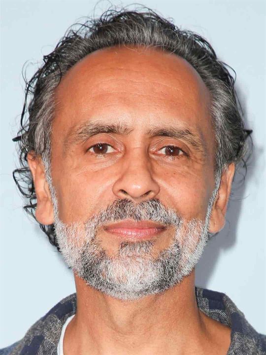 Bernard White; Kolombo, Sri Lanka doğumlu Sri lankalı oyuncu