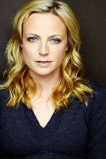 Marta Dusseldorp; Avustralyalı oyuncu