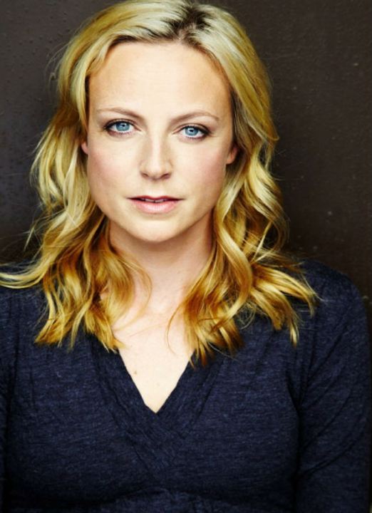 Marta Dusseldorp; Avustralyalı oyuncu