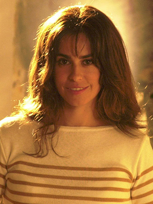 Daniela Escobar; oyuncu