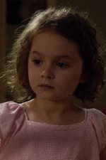 Pixie Davies; Londra,İngiltere doğumlu İngiliz  oyuncu