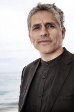 Inti Briones; Lima, Peru doğumlu Perulu görüntü yönetmeni, yapımcı, yardımcı yapımcı