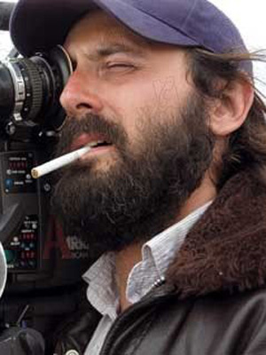 Quentin Dupieux; Mr. Oizo olarak da bilinen Fransız senarist, yönetmen, görüntü yönetmeni