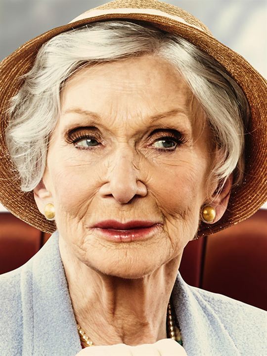 Siân Phillips; Gwaun-Cae-Gurwen,Glamorgan,Galler doğumlu İngiliz  oyuncu
