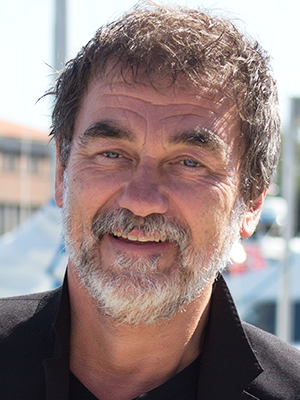 Olivier Marchal; Fransız oyuncu, senarist, yönetmen