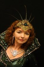 Melanie Walters; Mumbles,Swansea,Galler doğumlu Galli  oyuncu