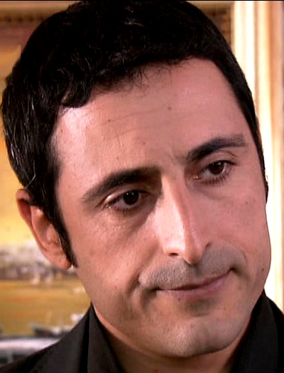 Suat Karausta; oyuncu