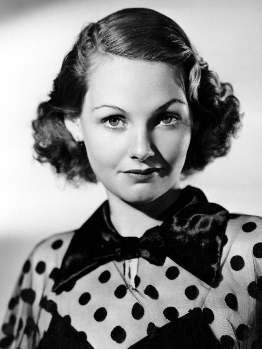 Elizabeth Allan; Skegness,Lincolnshire,İngiltere doğumlu İngiliz oyuncu