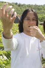 Oxide Pang; Hong Kong doğumlu Oxide Pang Chun olarak da bilinen Hong Konglu yönetmen, senarist, kurgucu