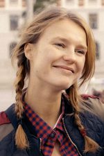 Amanda Collin; Danimarka doğumlu Danimarkalı  oyuncu