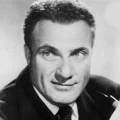 Buck Ram; Chicago, Illinois, ABD doğumlu Amerikalı tema müziği sanatçısı müzik yapımcısı, besteci