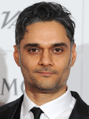 Omid Nooshin; Guildford,Surrey,İngiltere doğumlu İngiliz  senarist