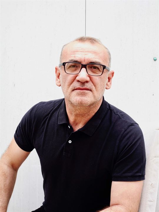 Ömür Atay; Türk yönetmen, senarist