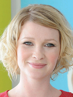 Joanna Page; Treboeth,Swansea,Galler doğumlu Galli  oyuncu