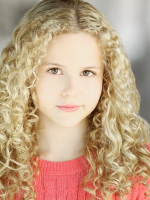 Isabella Acres; oyuncu