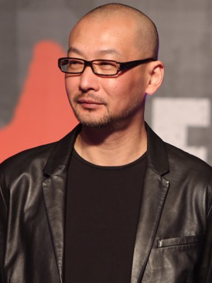Hu Guan; Çinli senarist, yönetmen
