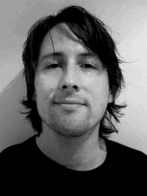 Joe Cornish; Westminster,Londra,İngiltere doğumlu Joseph Murray Cornish olarak da bilinen İngiliz  senarist, oyuncu, yönetmen