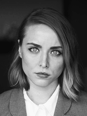 Cate Jones; oyuncu