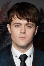 Joey Batey; Newcastle upon Tyne,Tyne ve Wear,İngiltere doğumlu İngiliz  oyuncu