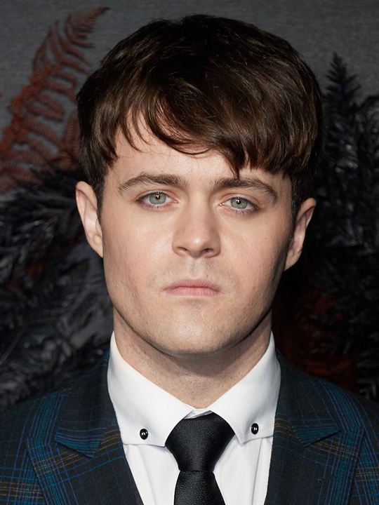 Joey Batey; Newcastle upon Tyne,Tyne ve Wear,İngiltere doğumlu İngiliz  oyuncu