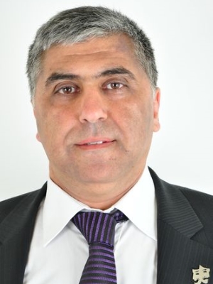 Kirkor Dinçkayıkçı; oyuncu