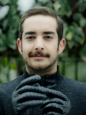 Enis Arıkan; oyuncu
