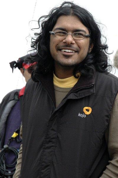 Murali K. Thalluri; Kanberra, Avustralya Başkent Bölgesi, Avustralya doğumlu Avustralyalı yönetmen