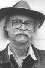 W.P. Kinsella; Edmonton,Alberta,Kanada doğumlu William Patrick Kinsella olarak da bilinen Kanadalı yazar